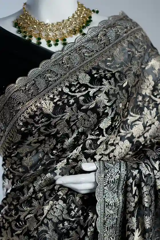 Black Soft Seemari Muslin Saree with Siroski Stone & Benaroshi Motif Jari Embroidery Work
